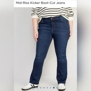 EUC Old Navy mid rise Kicker Boot Cut jeans Discontinued size 20 short